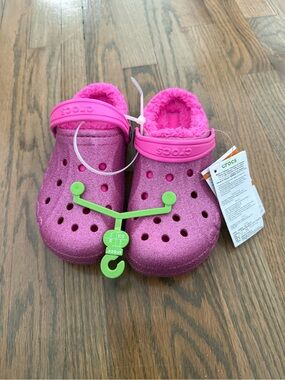 Brand new with tags*Crocs Kids' Classic Lined Clog - Pink Glitter